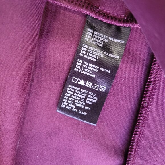 AWAY Travel Burgundy Red Zipper Pocket Recycled Polyester Zip-Up Hoodie sz XL - Picture 6 of 7